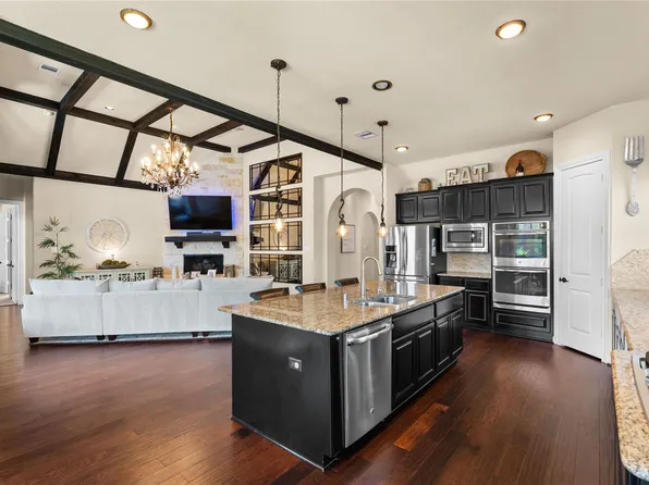 39 Camden Oaks Ln, Montgomery, TX 77356