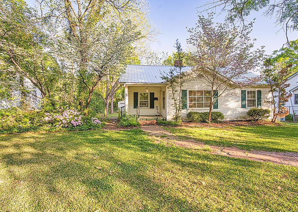 1st image of 223 Sloan Ave