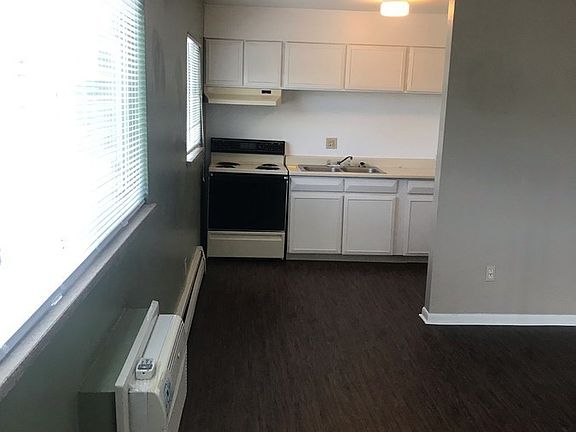 2nd image of 1139 York St APT 306