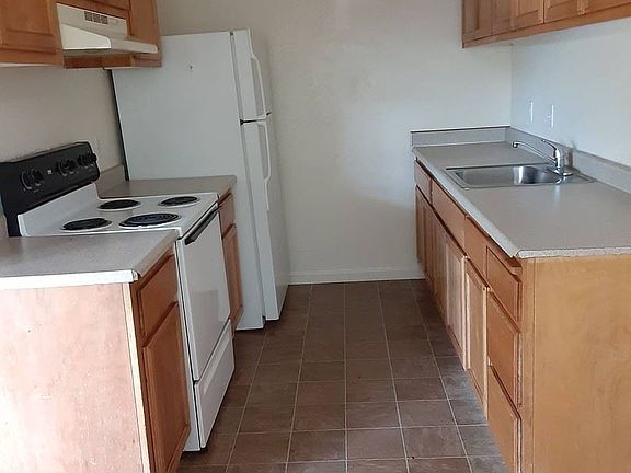 4th image of 905 W Miner St APT 80