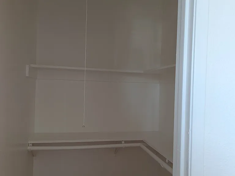 13553 Vanowen St #12A — Photo 6