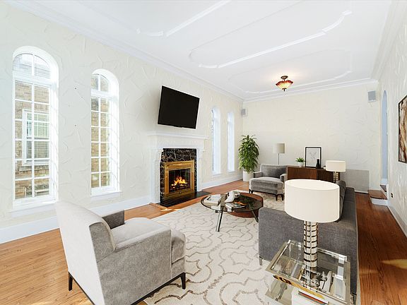 3rd image of 1420 Bonnie Brae Pl