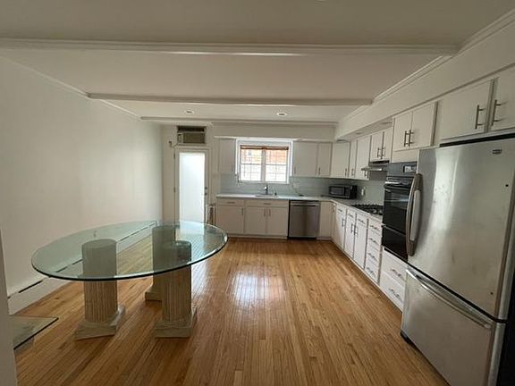 Extra Large Kitchen.