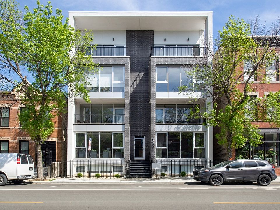 1st image of 2020 W Armitage Ave #3E