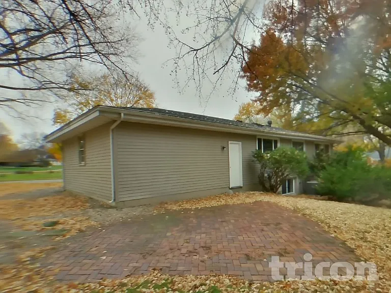 3820 Union Terrace Ln N — Photo 9