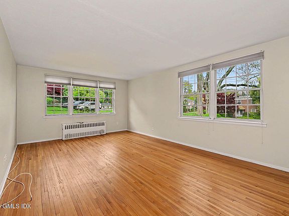 5th image of 29 Putnam Park #29