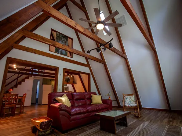 56 Chalet Village, Robbinsville, NC 28771