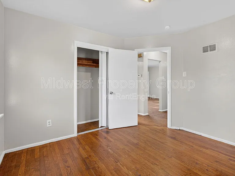 5900 Sheriton Dr — Photo 13