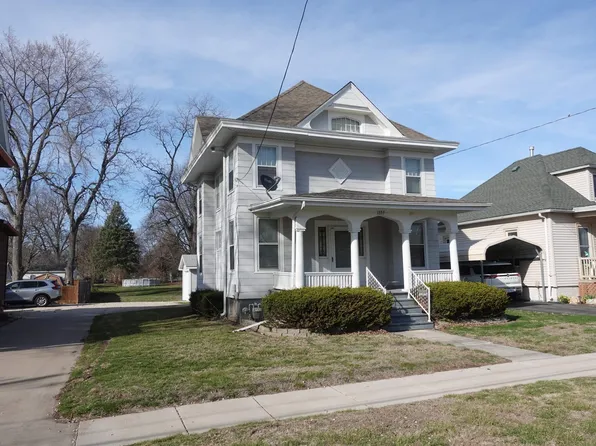 1539 E Losey St, Galesburg, IL 61401