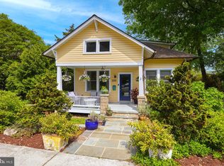 1103 Russell Rd, Alexandria, VA 22301