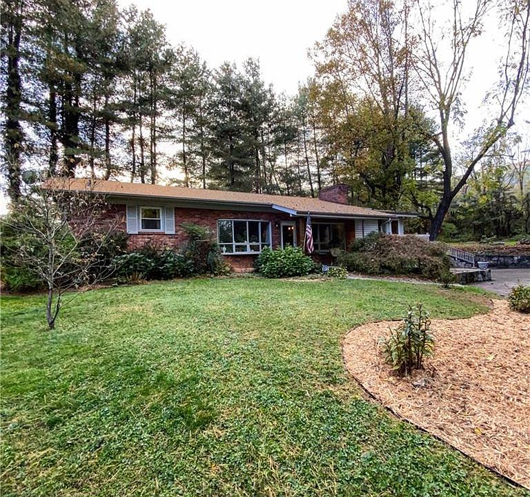 1st image of 77 Sloan Dr