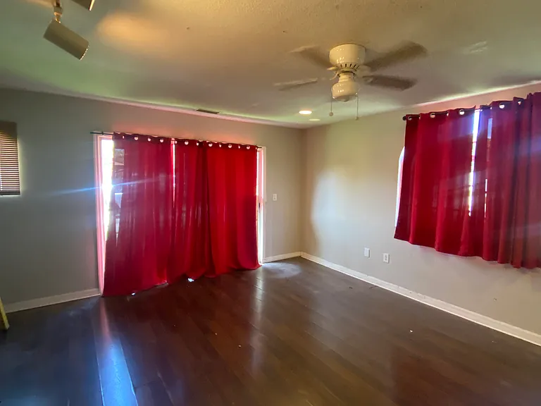 5115 Seagrape Dr — Photo 8