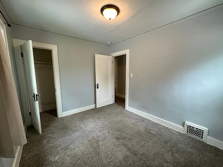 2132 Kalamazoo Ave SE — Photo 12