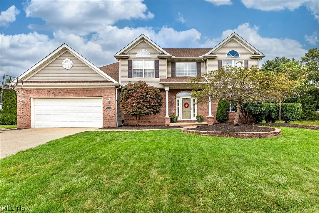 20476 Beechwood Ln photo 1