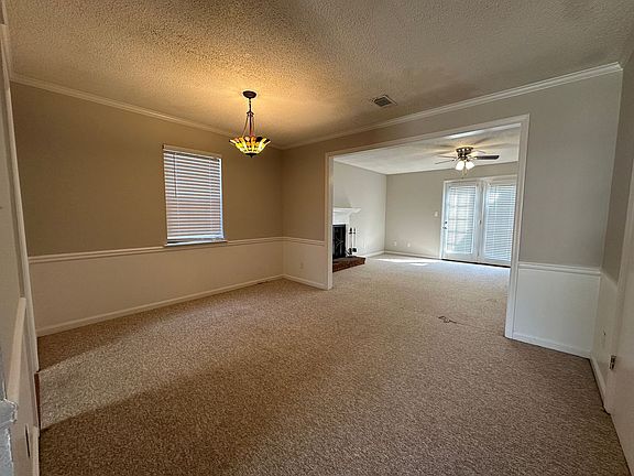 3rd image of 2448 Riverlook Dr