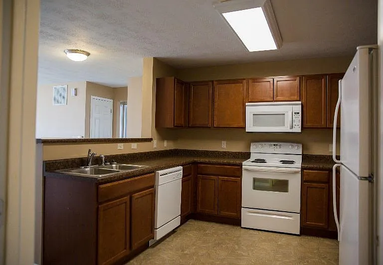 Drexel Place Apartments — Photo 3
