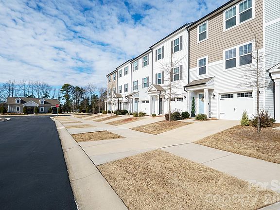 2nd image of 11021 Woodland Creek Way