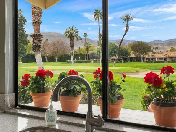 279 Serena Dr, Palm Desert, CA 92260