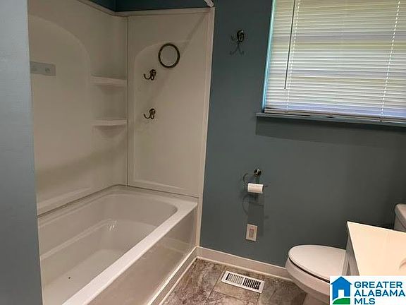 4th image of 1785 Old Port Dr
