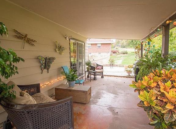 2nd image of 88 Grand Circle Dr