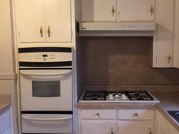 3rd image of 106 N Emberwood Dr
