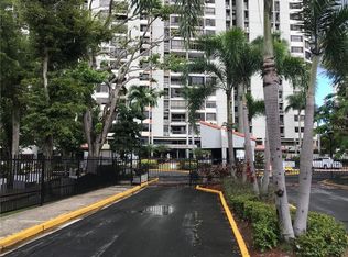 690 Calle Cesar Gonzalez APT 1209, San Juan, PR 00918