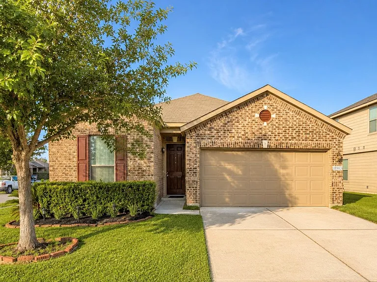 18903 Remington Springs Dr — Photo 1