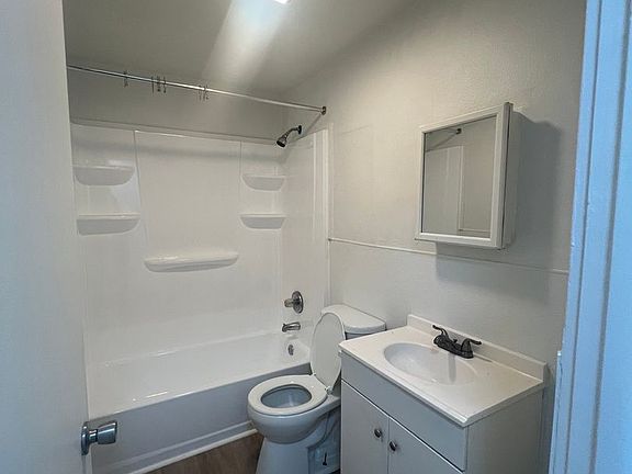 4th image of 1315 Rolleston St #1329A
