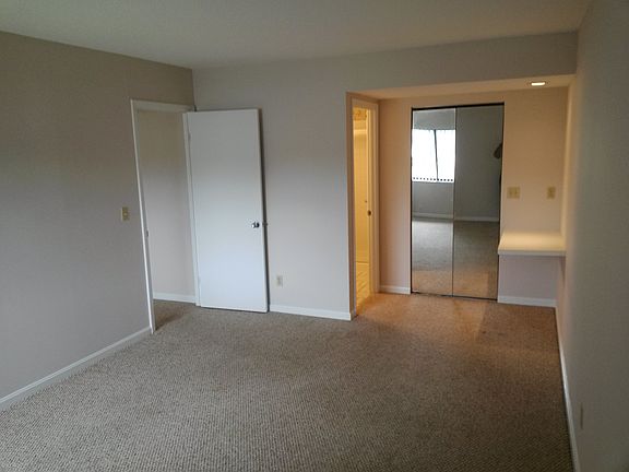 Master Bedroom, Walk in Closet, Full Mirror Bi-Fold Doors