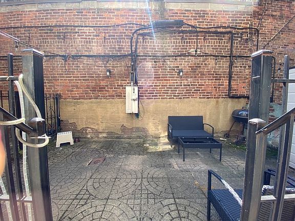 4th image of 135 Sullivan St APT 2