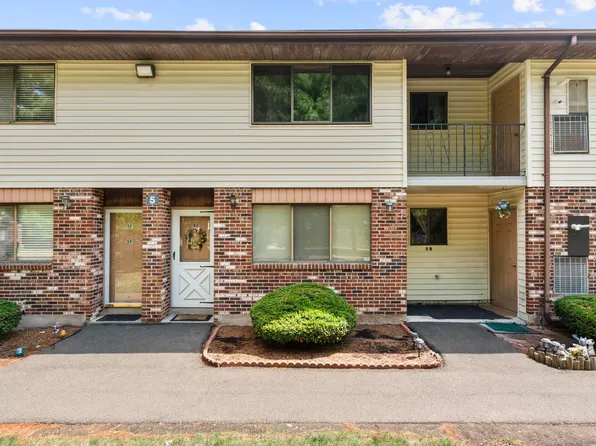 55 Thompson Street APT 5G, East Haven, CT 06513