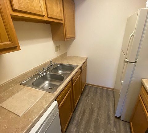 2nd image of 1034-1038 Cherry Dr #14894847