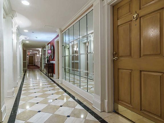 2nd image of 2200 Victory Pkwy APT 1401