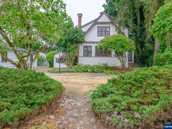1082 Electric Ave SE, Salem, OR 97302