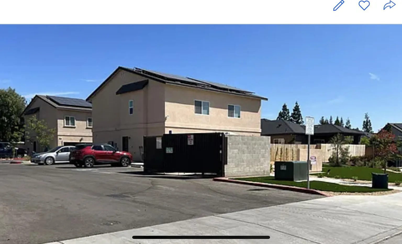 3 bed, 2.5 bath, 1250 sqft, $2,050 — Photo 1