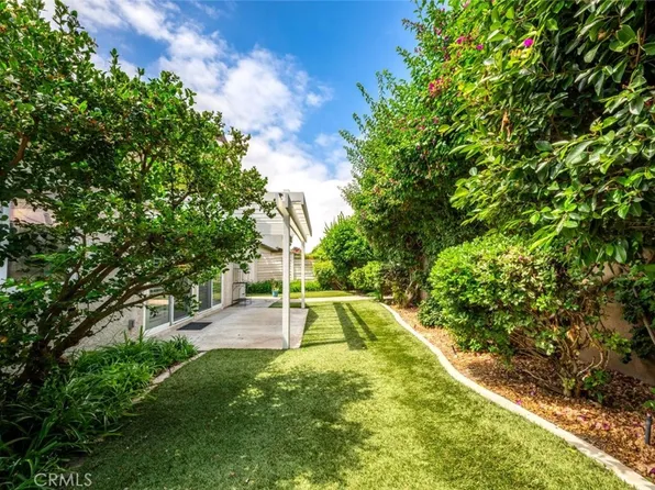 9 Badger Pass, Irvine, CA 92604