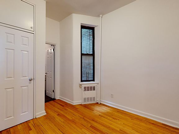 5th image of 311 E 85th St APT 3C