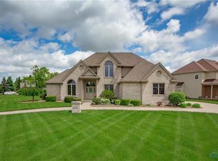 7332 Chip Shot Ln, Waterville, OH 43566