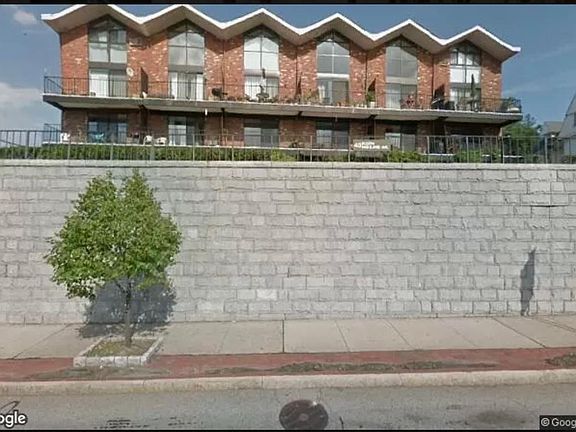 4th image of 43 S Highland Ave APT 5