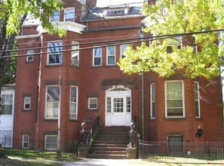 135 Pearl St APT 6, Middletown, CT 06457