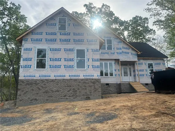 318 Trollinger Rd, Randleman, NC 27317