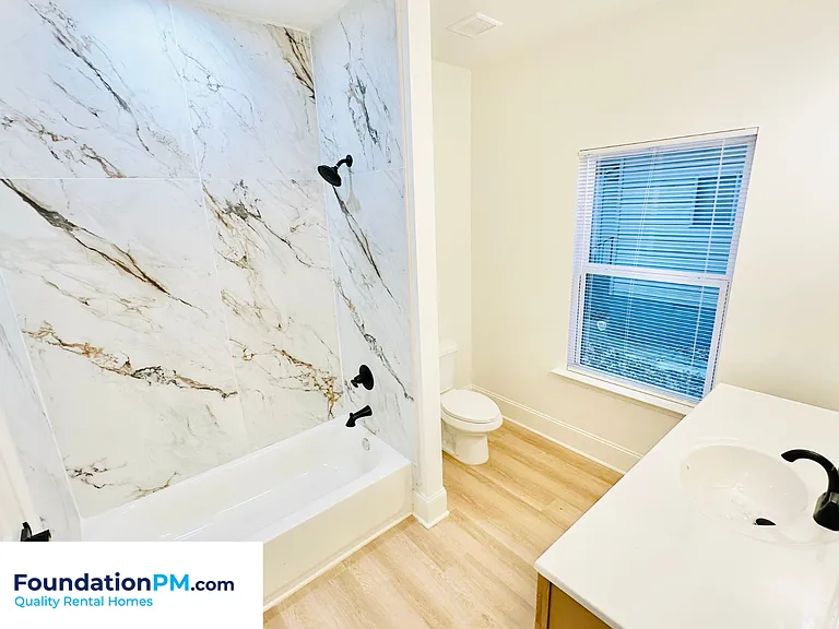 910 Dickinson St — Photo 11