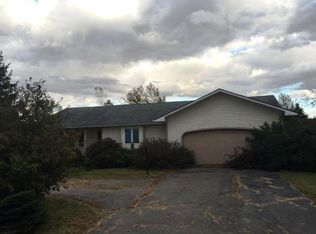 34 Bay View Dr, Saint Albans, VT 05478