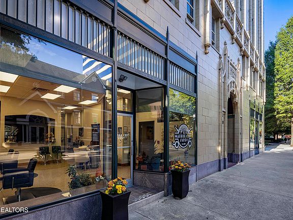 3rd image of 603 W Main St #604