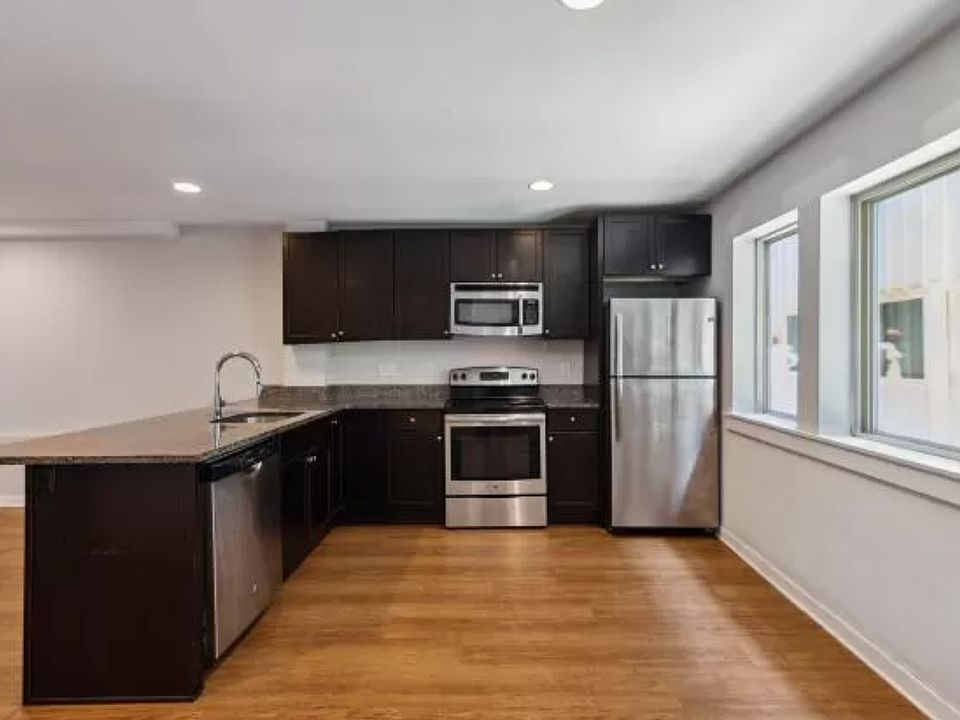 1st image of 1223 Mount Vernon St #111A