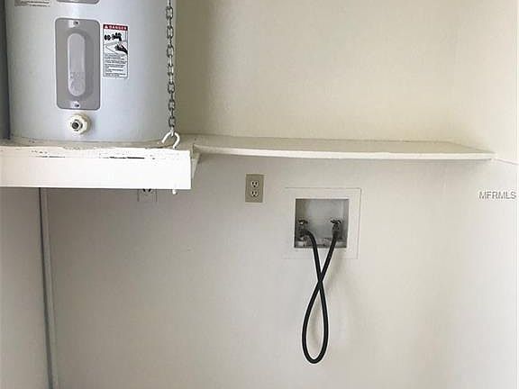 5th image of 101 Lake Hunter Dr APT 19