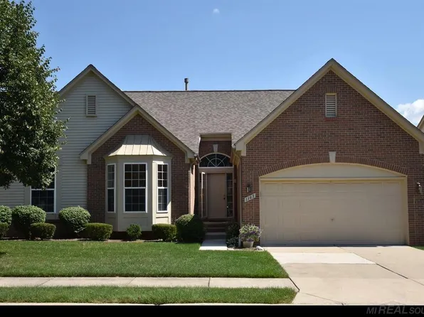 1163 Churchill Cir #90, Rochester, MI 48307