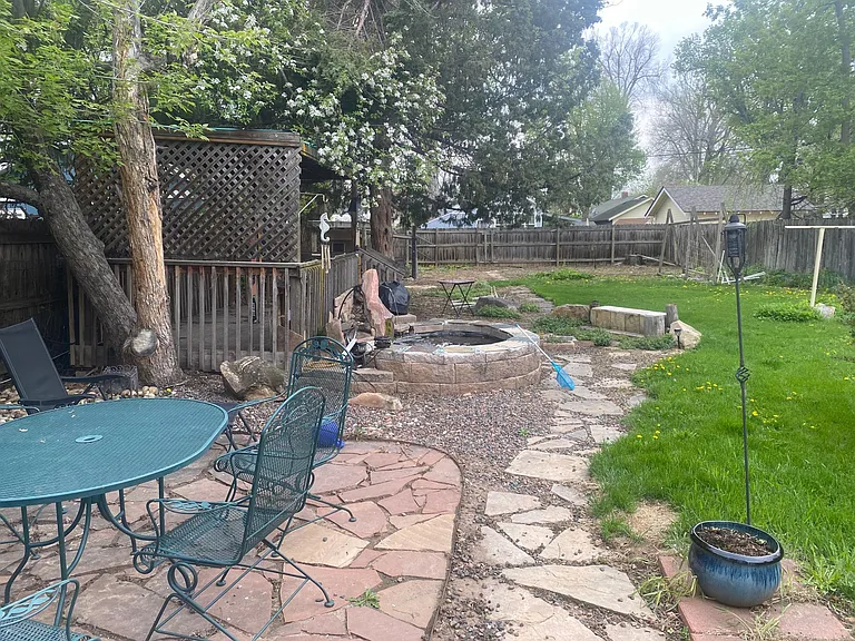 315 Gordon St — Photo 3