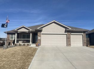 21318 Quarry Ln, Gretna, NE 68028