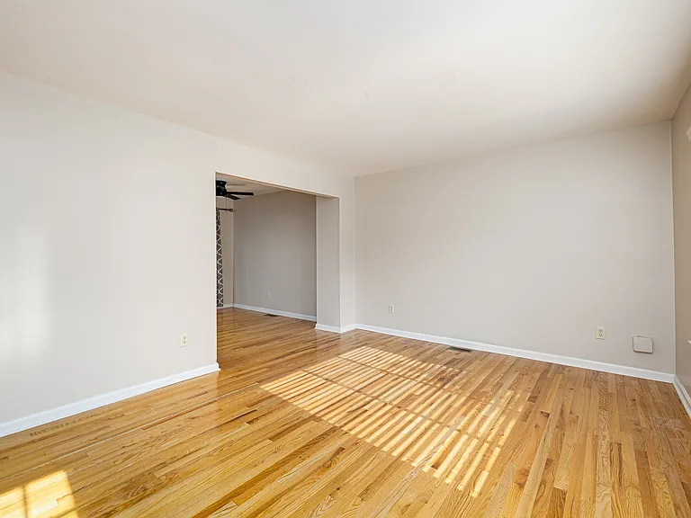 251 Sheffield Dr — Photo 14